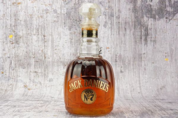 Jack Daniel’s Old N°7  - Asta September Spirits - Whisky, Whiskey e Bourbon da Collezione - Associazione Nazionale - Case d'Asta italiane