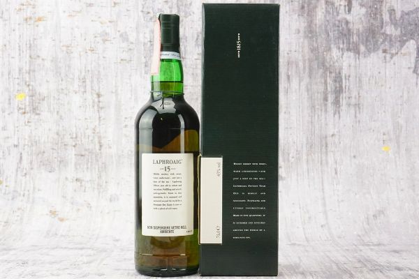 Laphroaig  - Asta September Spirits - Whisky, Whiskey e Bourbon da Collezione - Associazione Nazionale - Case d'Asta italiane