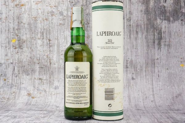 Laphroaig  - Asta September Spirits - Whisky, Whiskey e Bourbon da Collezione - Associazione Nazionale - Case d'Asta italiane