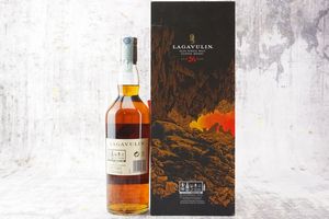 Lagavulin  - Asta September Spirits - Whisky, Whiskey e Bourbon da Collezione - Associazione Nazionale - Case d'Asta italiane