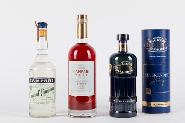 Italia : Cordial Campari (1 BT), Vermut Bianco (1 BT), Campari CT (1 BT)  - Asta Vini e Distillati - Associazione Nazionale - Case d'Asta italiane