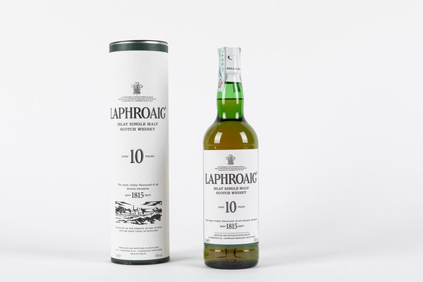 Scozia : Laphroaig 10 YO (1 BT)  - Asta Vini e Distillati - Associazione Nazionale - Case d'Asta italiane