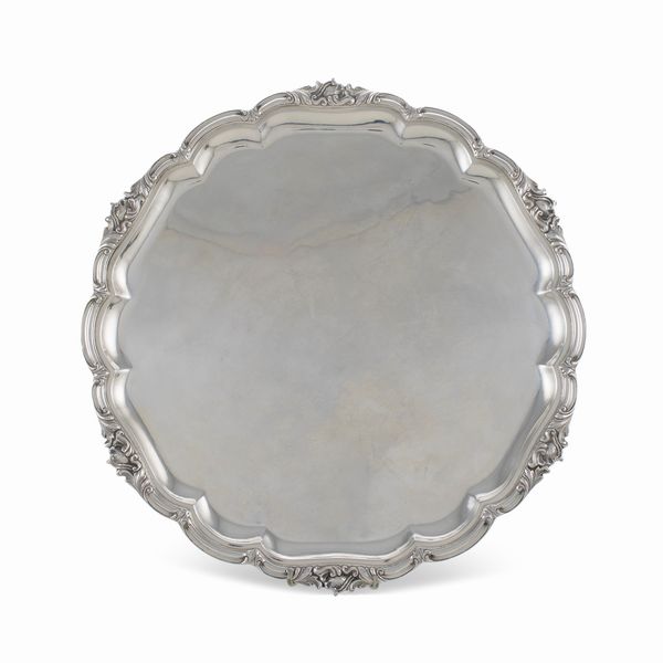 Salver in argento  - Asta Argenti e l'Arte della Tavola - Associazione Nazionale - Case d'Asta italiane