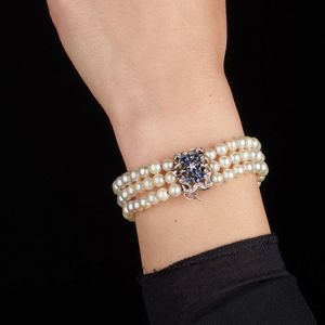 BRACCIALE A FASCIA CON COLLANA DI PERLE  - Asta Gioielli  - Associazione Nazionale - Case d'Asta italiane