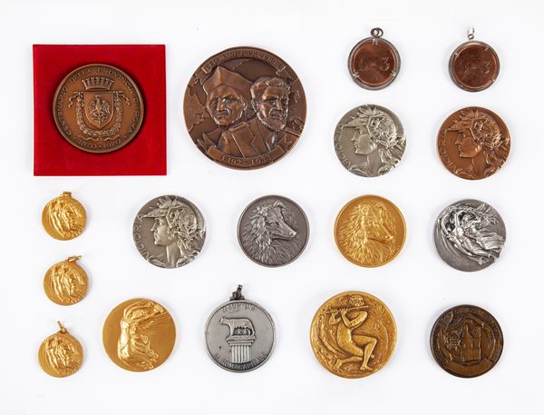 Lotto 16 medaglie moderne in bronzo, bronzo dorato e metallo argentato  - Asta Numismatica - Associazione Nazionale - Case d'Asta italiane