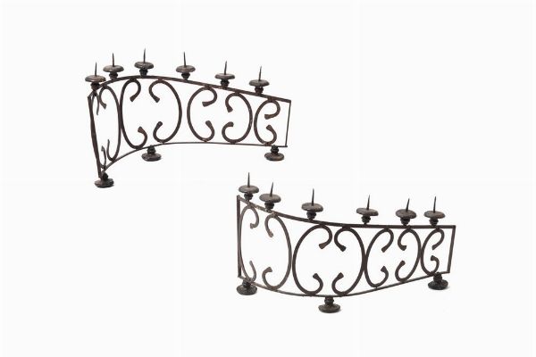 Coppia di candelabri in ferro  - Asta Antiquariato e dipinti - Associazione Nazionale - Case d'Asta italiane