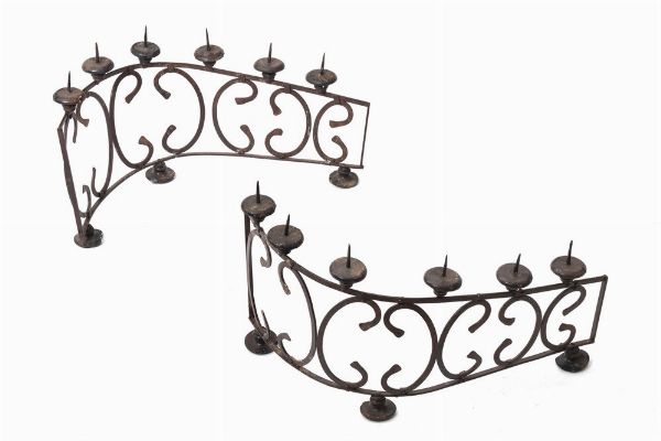 Coppia di candelabri in ferro  - Asta Antiquariato e dipinti - Associazione Nazionale - Case d'Asta italiane