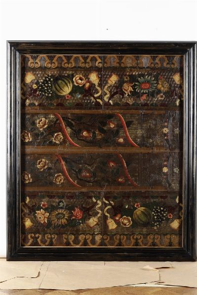 Coppia di pannelli in cuoio decorati con motivi vegetali e floreali  - Asta Antiquariato e dipinti - Associazione Nazionale - Case d'Asta italiane