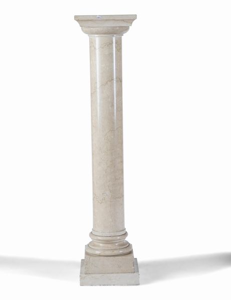 Colonna in marmo bianco  - Asta Antiquariato e dipinti - Associazione Nazionale - Case d'Asta italiane