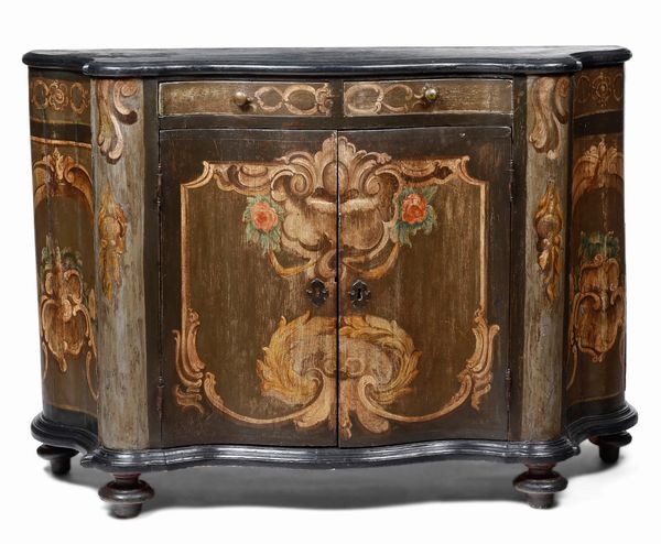 Credenza laccata a due ante. XVIII-XIX secolo  - Asta Antiquariato e dipinti - Associazione Nazionale - Case d'Asta italiane