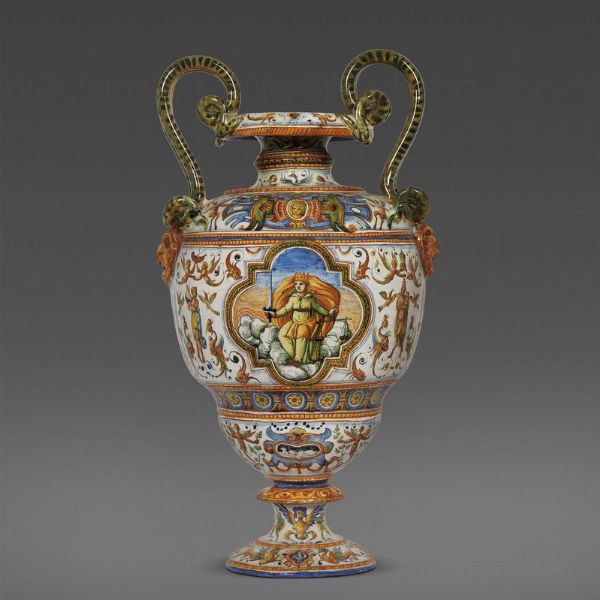 VASO BIANSATO, URBINO, BOTTEGA FONTANA, 1580 CIRCA  - Asta IMPORTANTI MAIOLICHE DAL RINASCIMENTO AL SETTECENTO - Associazione Nazionale - Case d'Asta italiane