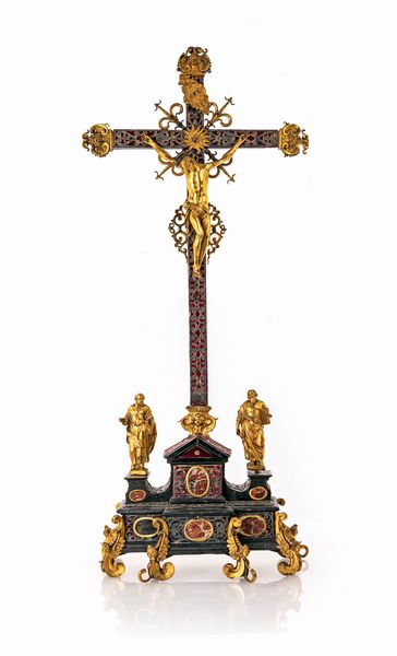 Giovanni Francesco Susini (bottega di) : Crocifisso da altare in bronzo dorato, rame argentato e legno ebanizzato  - Asta Antiquariato - Mobili, Sculture e Oggetti d'Arte - Associazione Nazionale - Case d'Asta italiane