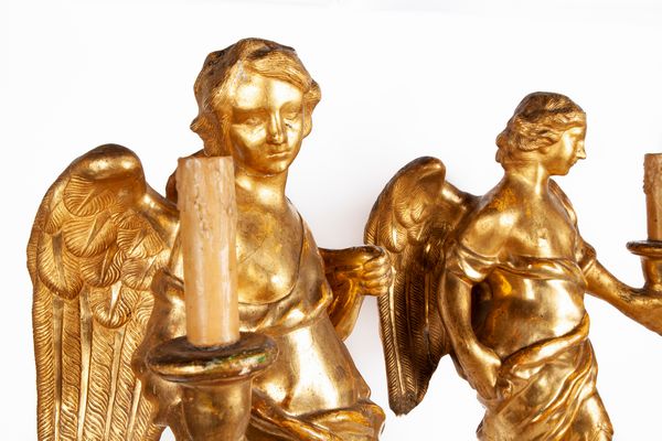 Coppia di angeli reggicero in legno dorato, XVIII secolo  - Asta Antiquariato - Mobili, Sculture e Oggetti d'Arte - Associazione Nazionale - Case d'Asta italiane