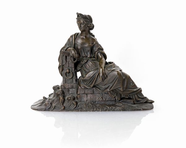 Figura femminile allegorica seduta  - Asta Antiquariato - Mobili, Sculture e Oggetti d'Arte - Associazione Nazionale - Case d'Asta italiane