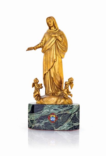 Vergine in metallo dorato, inizi del XX secolo  - Asta Antiquariato - Mobili, Sculture e Oggetti d'Arte - Associazione Nazionale - Case d'Asta italiane