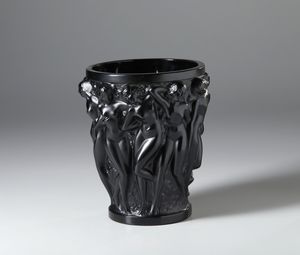 LALIQUE - Vaso dalla serie Bacchantes in vetro nero soffiato a stampo