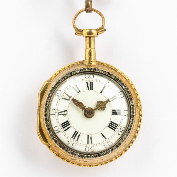 Orologio da tasca con chateleine coeva in metallo dorato, firmato Moilliet a Geneve del 1790 circa, cassa in ottone dorato, produzione Svizzera per il mercato inglese, scappamento a verga, smalto sul retro  - Asta Orologi da Tasca - Associazione Nazionale - Case d'Asta italiane