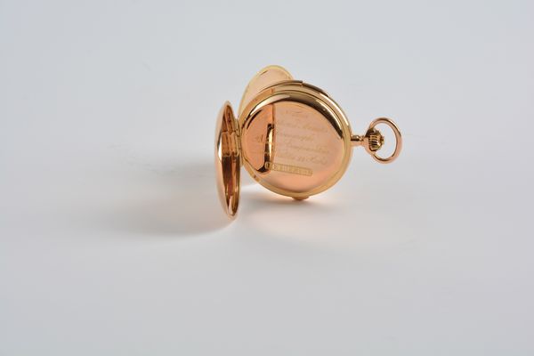 Le Coultre et Co orologio da tasca ripetizione minuti e cronografo del 1900 circa. <BR>Cassa 4 corpi in oro rosa 18kt, tipo savonette, attivazione della ripetizione a slitta, a pulsante per il crono. <BR>Quadrante in smalto bianco. <BR>Movimento Le Coultre a ponti separati, spirale Breguet, scappamento ad ancora. <BR>Suoneria a due martelli  su due gong.  - Asta Orologi da Tasca - Associazione Nazionale - Case d'Asta italiane