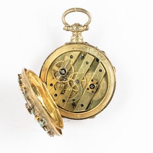 Orologio da donna Austro ungarico del 1820-1830 circa, cassa savonette in argento dorato, cassa con perline e pietre dure, miniatura smaltata sul retro, scappamento a cilindro a ponti multipli, quadrante in smalto bianco  - Asta Orologi da Tasca - Associazione Nazionale - Case d'Asta italiane