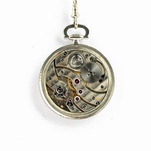 Orologio da tasca Cartier in platino con diamanti, movimento N 70.806, anni '30-40, bustina originale, catena originale, cassa 86.359  - Asta Orologi da Tasca - Associazione Nazionale - Case d'Asta italiane