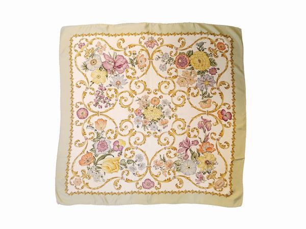 Gucci, Due foulard in seta  - Asta Vintagemania - Associazione Nazionale - Case d'Asta italiane