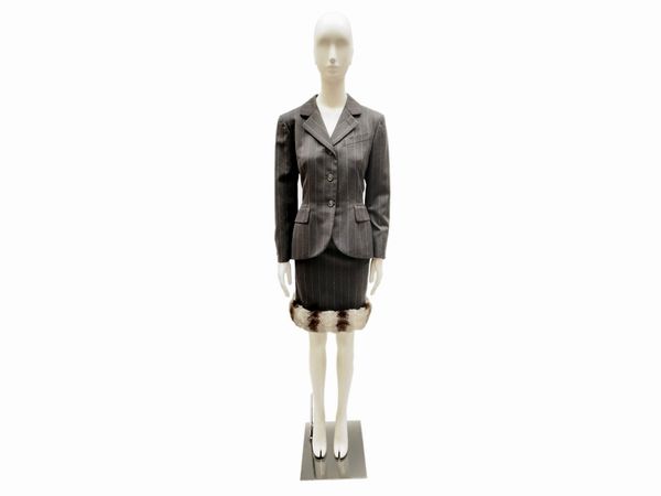 Christian Dior, Tailleur in tessuto di lana grigio gessato  - Asta Vintagemania - Associazione Nazionale - Case d'Asta italiane