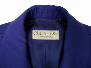 Christian Dior, Tailleur in tessuto di lana bluette  - Asta Vintagemania - Associazione Nazionale - Case d'Asta italiane