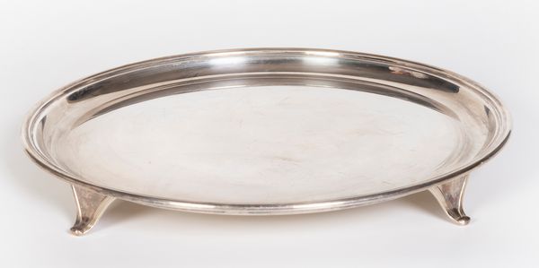 Salver in argento  - Asta L'Arte della Tavola - Associazione Nazionale - Case d'Asta italiane