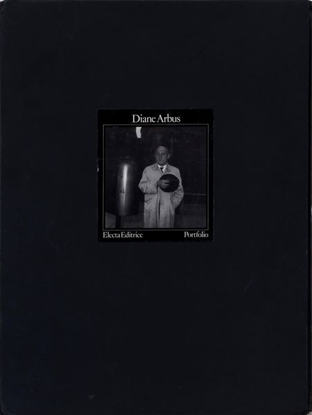 DIANE ARBUS : Portfolio  - Asta Asta di arte moderna e contemporanea - Associazione Nazionale - Case d'Asta italiane