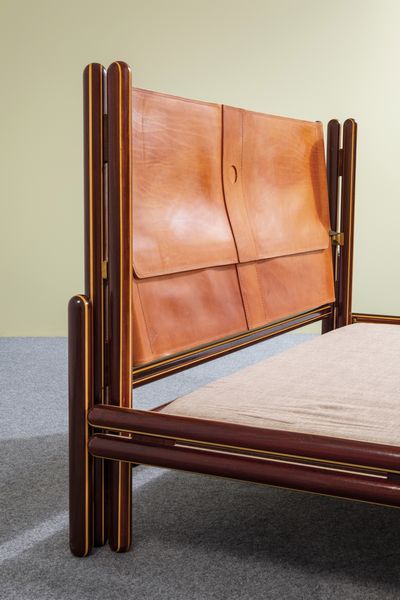 Carlo Scarpa : Letto matrimoniale modello mod. Toledo  - Asta Made in Gavina - Associazione Nazionale - Case d'Asta italiane