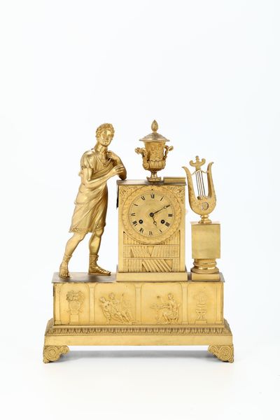 Pendola da tavolo in bronzo dorato e cesellato, Francia XIX secolo  - Asta Pendole e orologi - Associazione Nazionale - Case d'Asta italiane