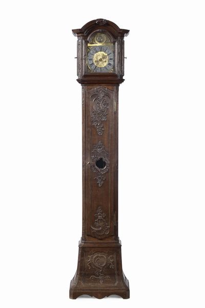 Pendola da terra con cassa in legno intagliato, XIX secolo  - Asta Pendole e orologi - Associazione Nazionale - Case d'Asta italiane