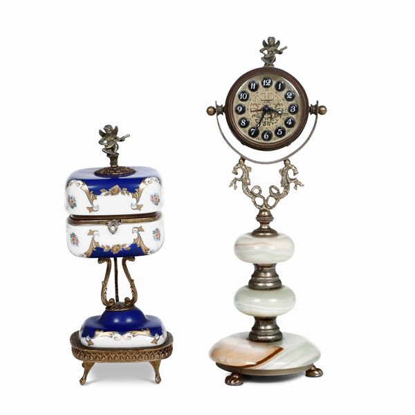 Due piccoli orologi da tavolo  - Asta Pendole e orologi - Associazione Nazionale - Case d'Asta italiane