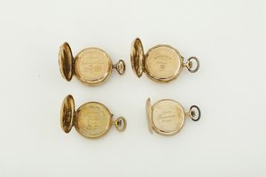 Lotto di 3 monachine con cassa in oro (due 18k, uno 12k) e uno in metallo  - Asta Pendole e orologi - Associazione Nazionale - Case d'Asta italiane