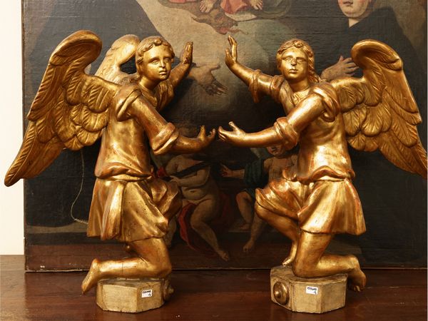 Coppia di angeli in legno intagliato e dorato  - Asta L'arte di arredare - Associazione Nazionale - Case d'Asta italiane