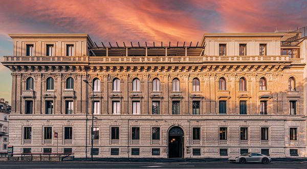 Casa Cipriani - Milano  - Asta PANDOLFINI PER AMICI DI URI - ASTA BENEFICA PER SOSTENERE LA RICERCA SCIENTIFICA UROLOGICA - Associazione Nazionale - Case d'Asta italiane