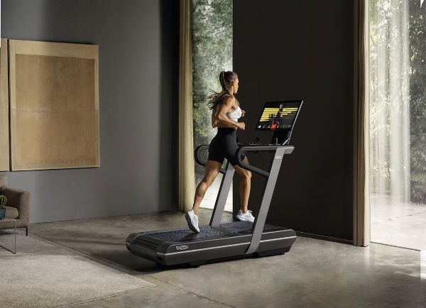 Technogym Run  - Asta PANDOLFINI PER AMICI DI URI - ASTA BENEFICA PER SOSTENERE LA RICERCA SCIENTIFICA UROLOGICA - Associazione Nazionale - Case d'Asta italiane