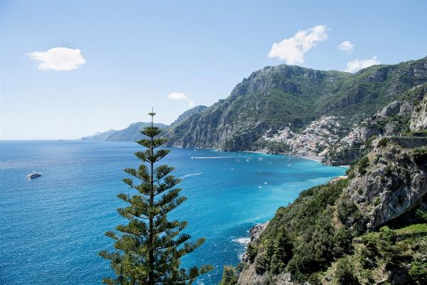 Il San Pietro di Positano - Positano (SA)  - Asta PANDOLFINI PER AMICI DI URI - ASTA BENEFICA PER SOSTENERE LA RICERCA SCIENTIFICA UROLOGICA - Associazione Nazionale - Case d'Asta italiane