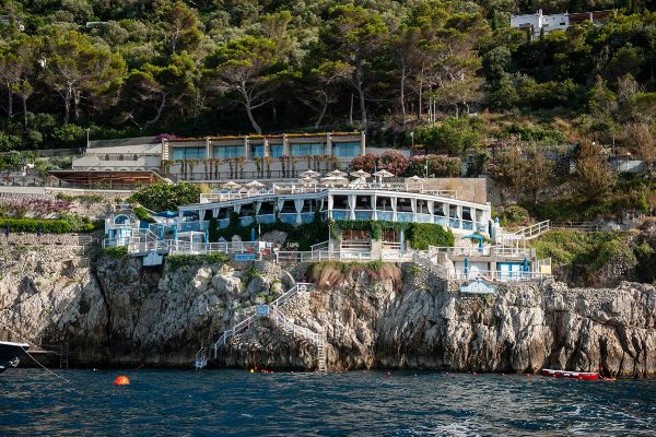 Capri Palace Jumeirah - Anacapri (NA)  - Asta PANDOLFINI PER AMICI DI URI - ASTA BENEFICA PER SOSTENERE LA RICERCA SCIENTIFICA UROLOGICA - Associazione Nazionale - Case d'Asta italiane