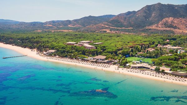 Hotel Forte Village - Pula (CA)  - Asta PANDOLFINI PER AMICI DI URI - ASTA BENEFICA PER SOSTENERE LA RICERCA SCIENTIFICA UROLOGICA - Associazione Nazionale - Case d'Asta italiane