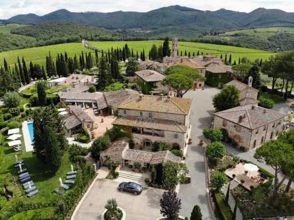 Borgo San Felice Resort - Castelnuovo Berardenga (SI)  - Asta PANDOLFINI PER AMICI DI URI - ASTA BENEFICA PER SOSTENERE LA RICERCA SCIENTIFICA UROLOGICA - Associazione Nazionale - Case d'Asta italiane