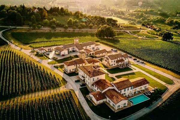 Borgo Condé Wine Resort - Forlì  - Asta PANDOLFINI PER AMICI DI URI - ASTA BENEFICA PER SOSTENERE LA RICERCA SCIENTIFICA UROLOGICA - Associazione Nazionale - Case d'Asta italiane