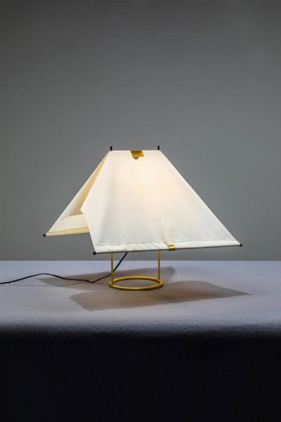 PIERO DE MARTINI : Lampada da tavolo  - Asta Asta di Design - Associazione Nazionale - Case d'Asta italiane