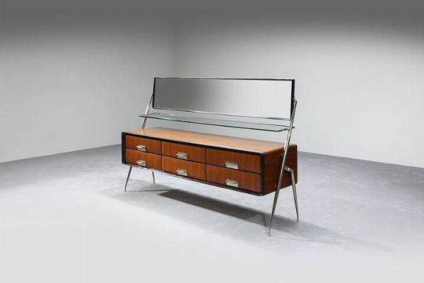 SILVIO CAVATORTA : Mobile contenitore in legno  ottone nichelato  cristallo specchiato e piano in vetro.  Anni '50 cm 118x188x48 5  Difetti  - Asta Asta di Design - Associazione Nazionale - Case d'Asta italiane