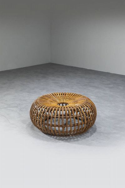 ICO PARISI : Pouf in canne d'India. Prod. Bonacina Pietrantonio  anni '60 cm 33x77x77  - Asta Asta di Design - Associazione Nazionale - Case d'Asta italiane