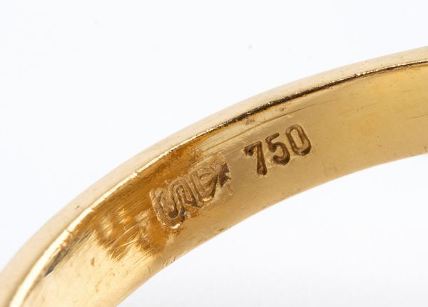 Anello in oro con perla mabe' e diamanti  - Asta Gioielli, orologi, argenti e penne - Associazione Nazionale - Case d'Asta italiane