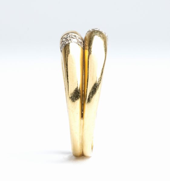 Anello in oro con diamanti  - Asta Gioielli, orologi, argenti e penne - Associazione Nazionale - Case d'Asta italiane