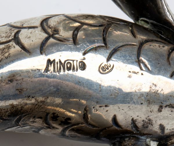 MARCELLO MINOTTO: scultura in argento raffgurante un pesce, prima met del XX secolo  - Asta Gioielli, orologi, argenti e penne - Associazione Nazionale - Case d'Asta italiane