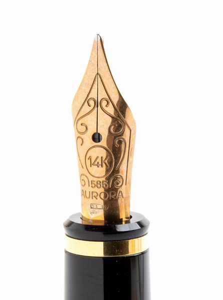 AURORA: penna stilografica con pennino in oro 14K  - Asta Gioielli, orologi, argenti e penne - Associazione Nazionale - Case d'Asta italiane