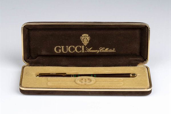 GUCCI: penna roller, inizio anni '80  - Asta Gioielli, orologi, argenti e penne - Associazione Nazionale - Case d'Asta italiane